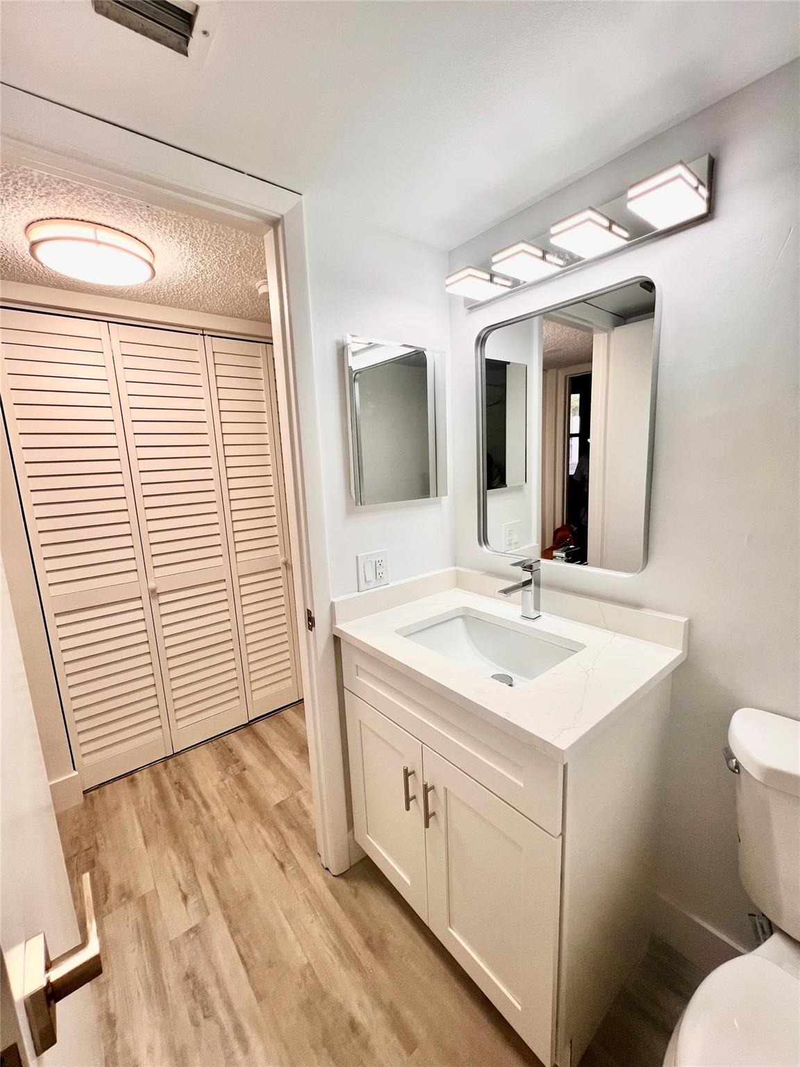 LAKE POINTE - Residential