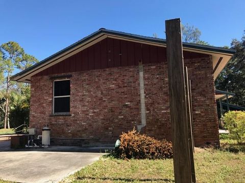 A home in Loxahatchee