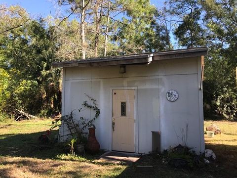 A home in Loxahatchee