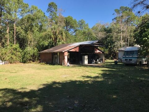 A home in Loxahatchee