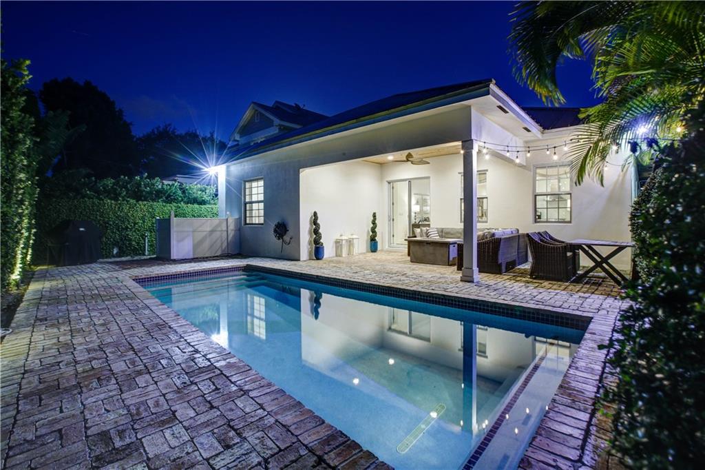 Rio Vista C J Hectors Res - Residential