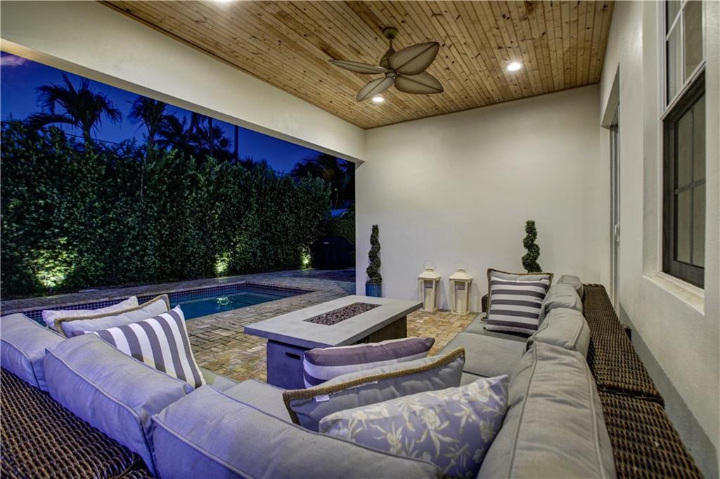 Rio Vista C J Hectors Res - Residential