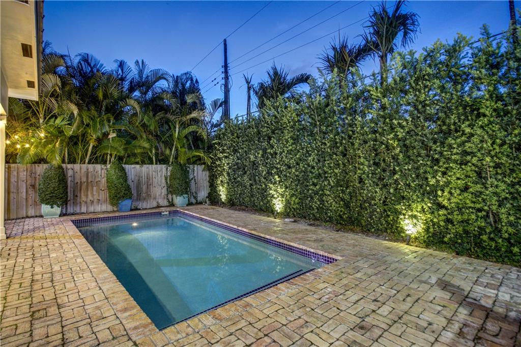 Rio Vista C J Hectors Res - Residential
