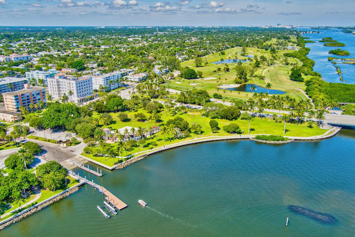 LAKE WORTH TOWN OF - Residential Lease