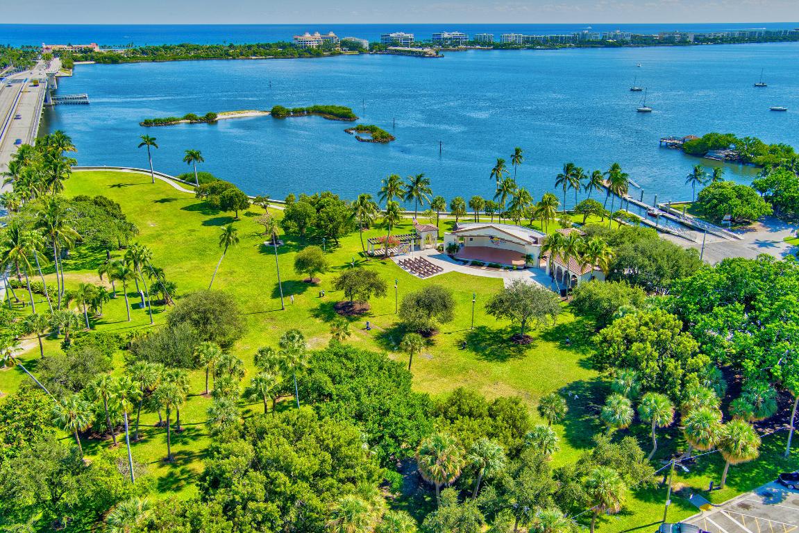 LAKE WORTH TOWN OF - Residential Lease