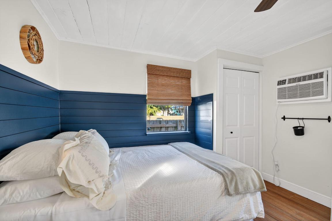 LAKE WORTH TOWN OF - Residential Lease