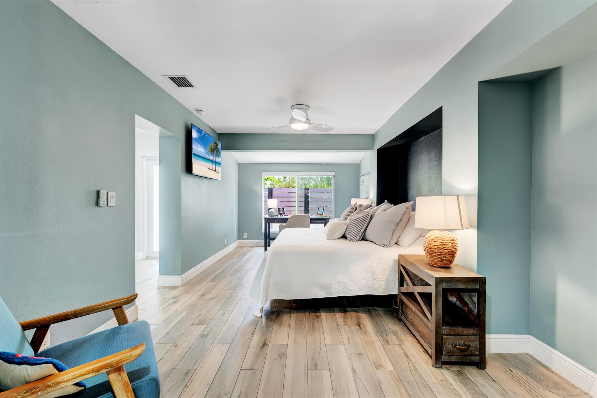 POMPANO ISLES - Residential Lease