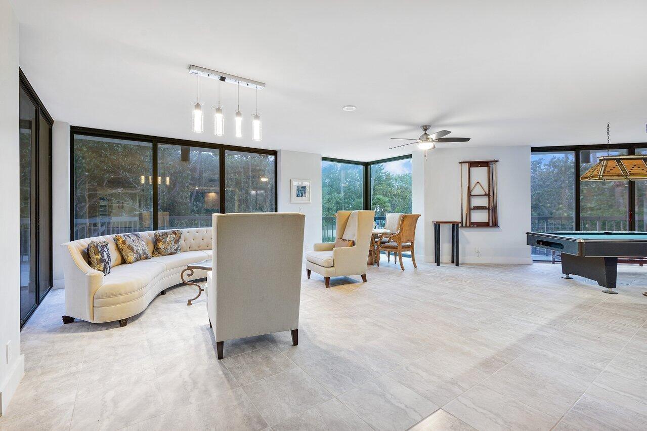 OCEAN CLUB CONDO - Residential Lease