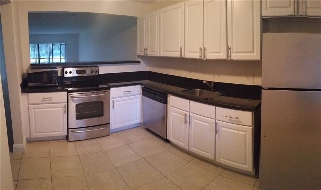GARDENS AT BONAVENTURE - Residential Lease