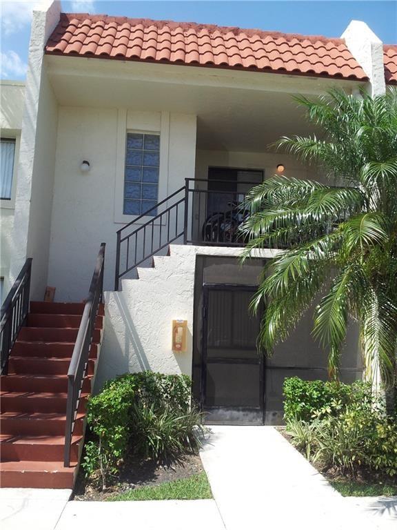 BEAUTIFUL 2/2 UNIT. REMODELED KITCHEN AND BATHROOMS. STAINLESS STEEL APPLIANCES. WASHER AND DRYER INSIDE THE UNIT, TILE THROUGHOUT THE UNIT, SCREENED BACK PATIO, DOUBLE STORAGE 1 IN FRONT 1 IN BACK, ENJOY ALL THE AMENITIES.