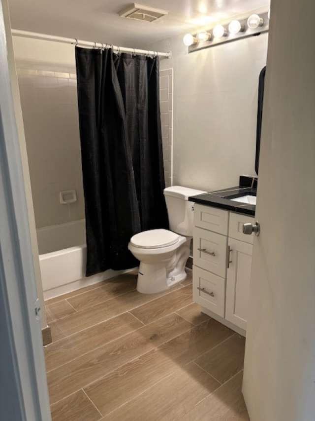 Napoli Gardens At Coral S - Residential Lease