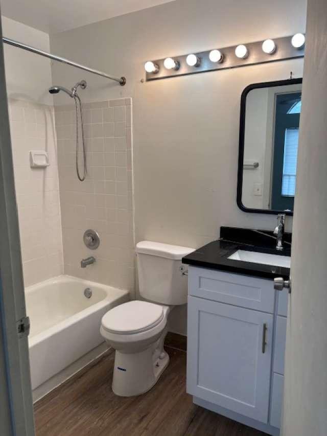Napoli Gardens At Coral S - Residential Lease