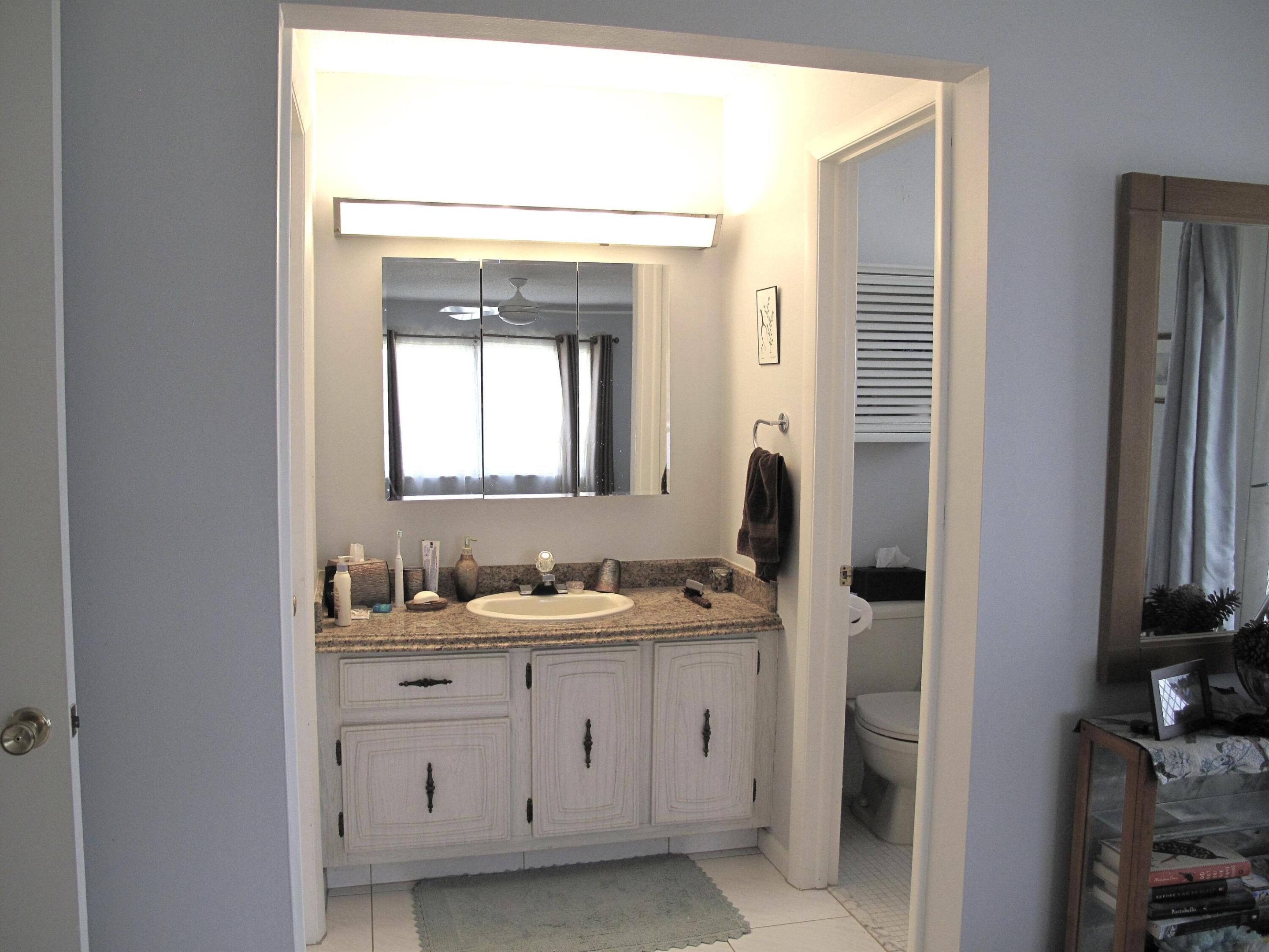 HIGH POINT OF DELRAY BEACH CONDO SEC II - Residential