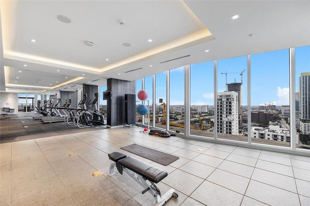 BRICKELL TEN - Residential