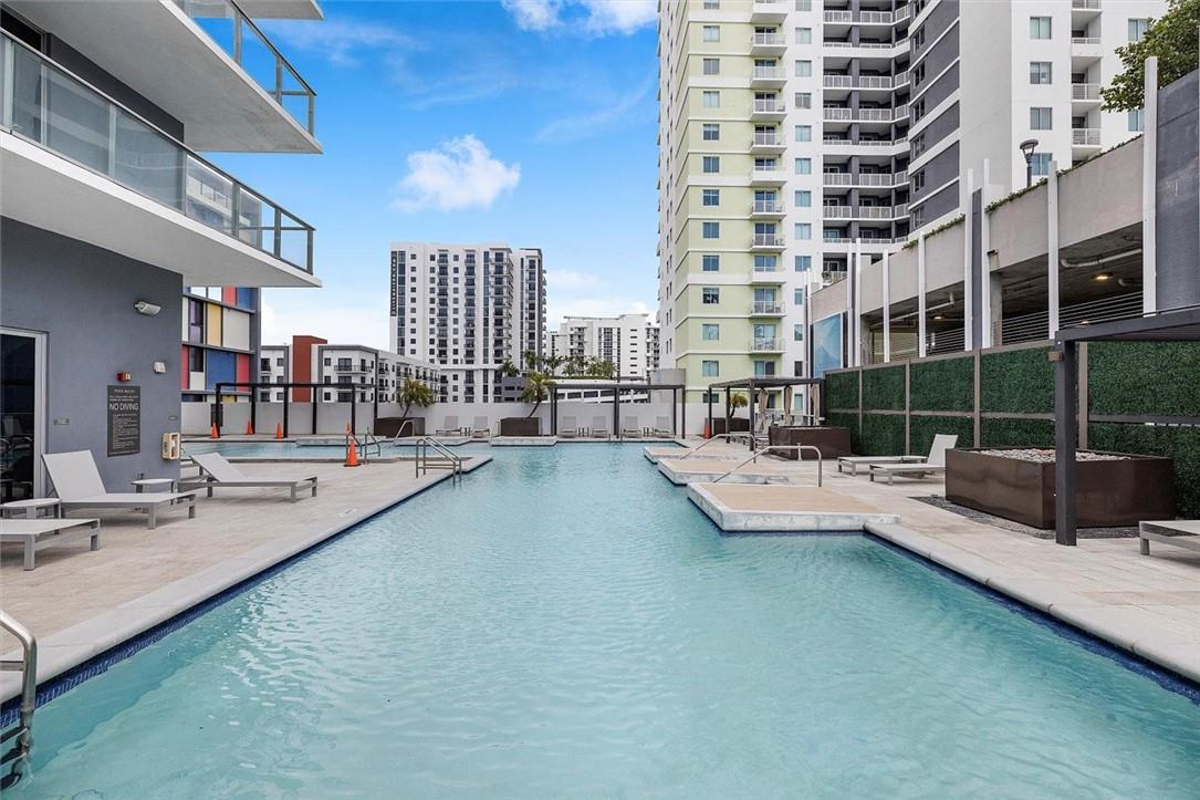 BRICKELL TEN - Residential