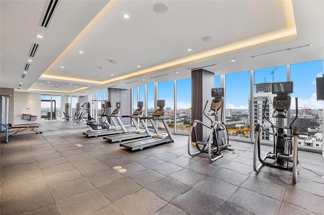 BRICKELL TEN - Residential
