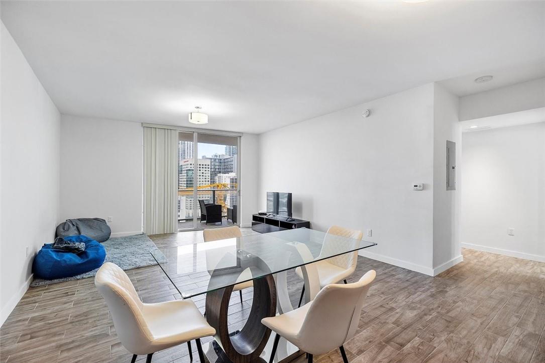 BRICKELL TEN - Residential