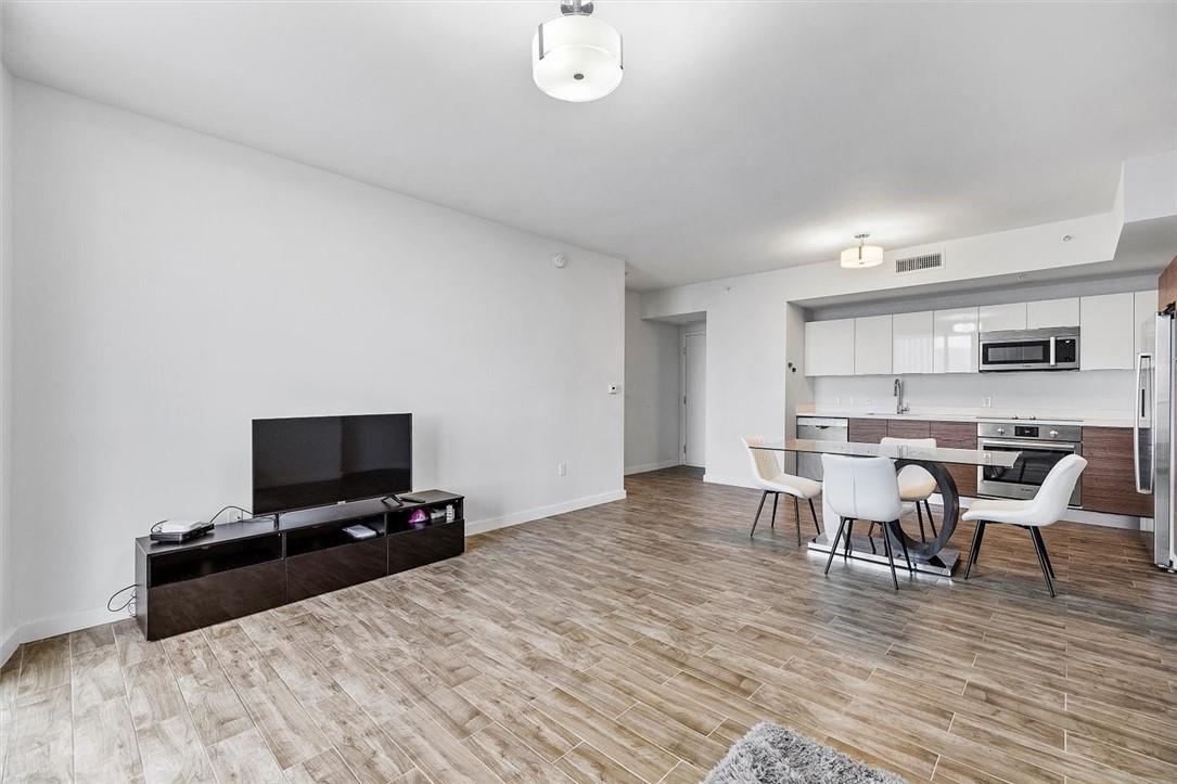 BRICKELL TEN - Residential