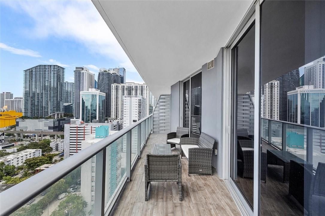 BRICKELL TEN - Residential