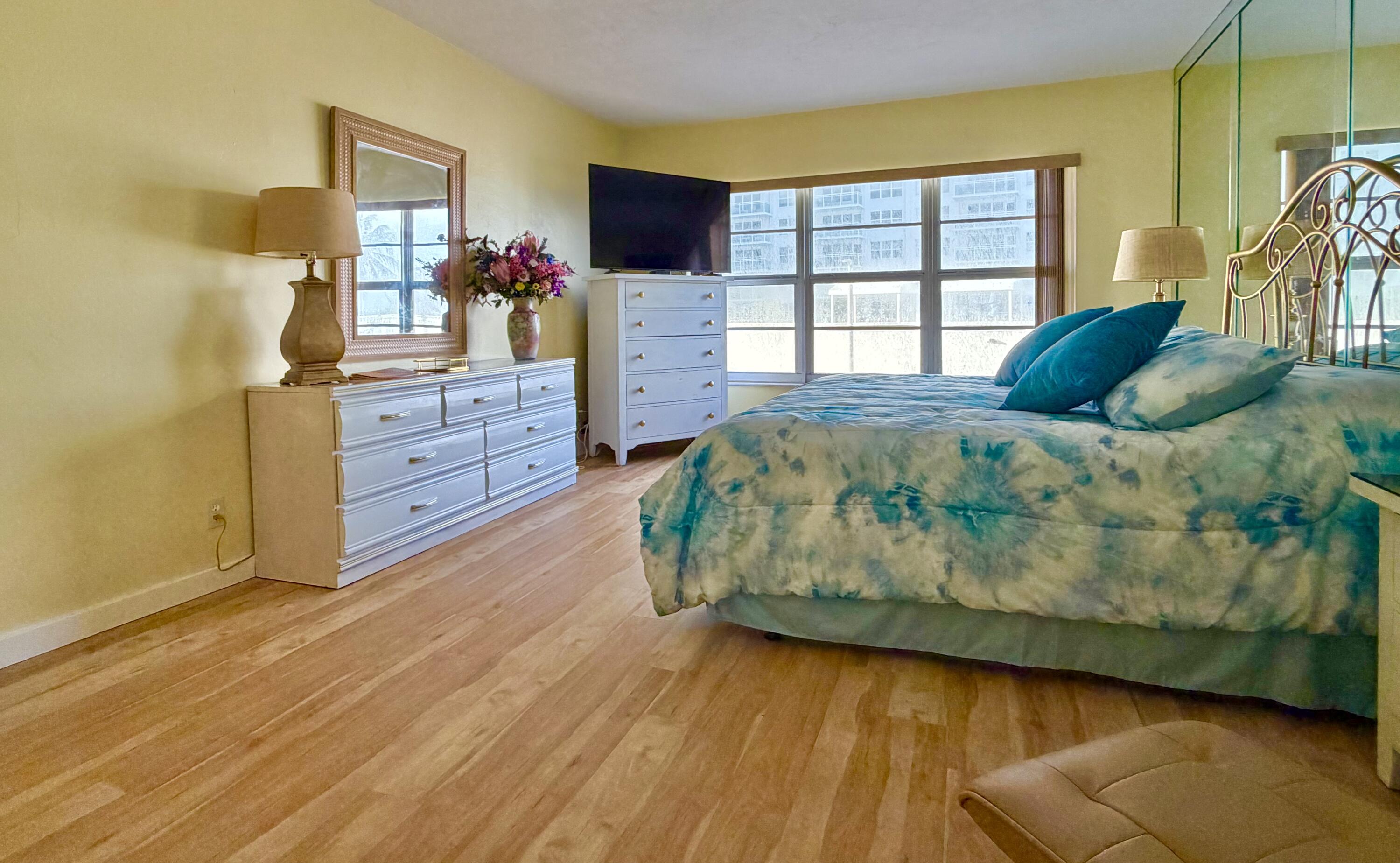 REGENCY TOWER CONDO - Residential Lease