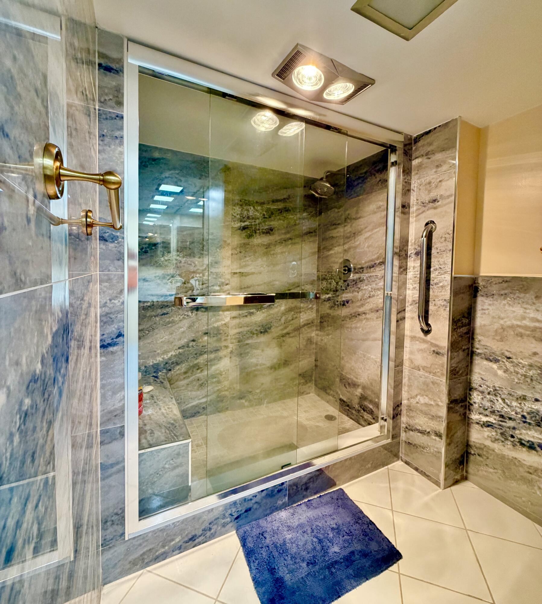 REGENCY TOWER CONDO - Residential Lease