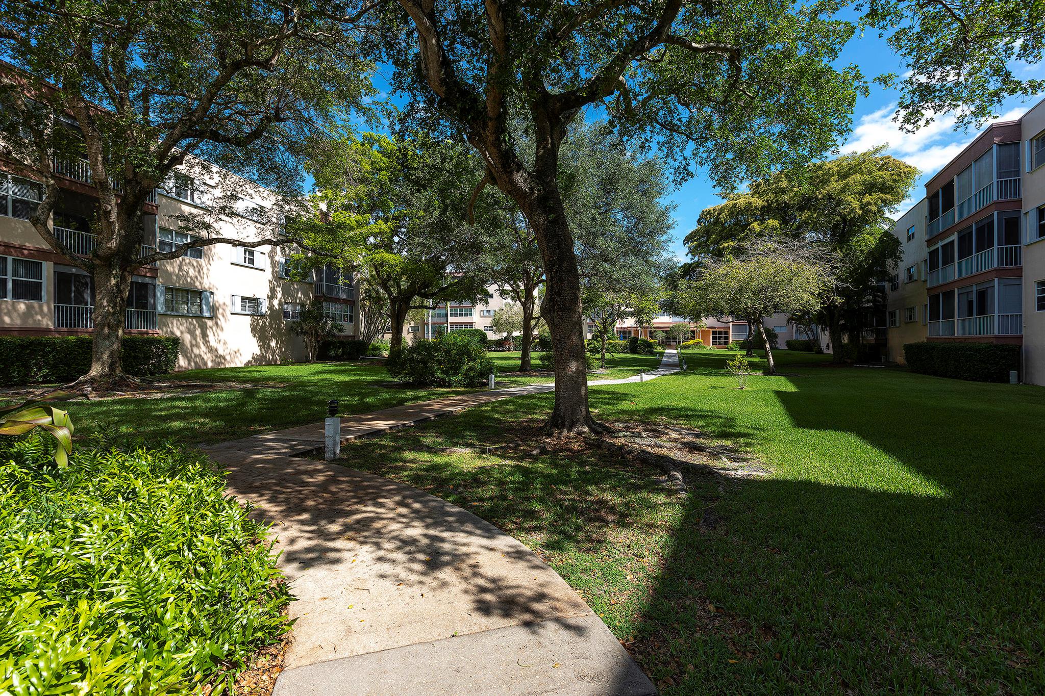 PLANTATION TERRACE - Residential