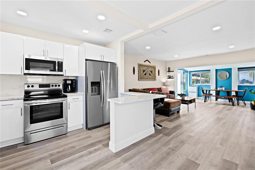 HOLLYWOOD PARK - Residential