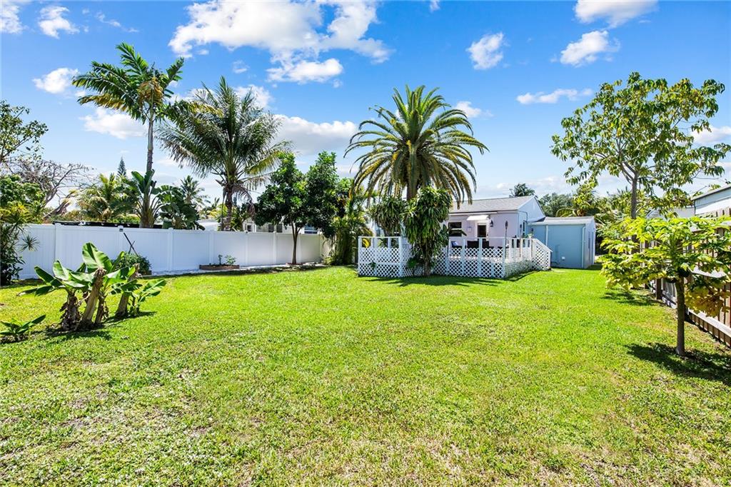 HOLLYWOOD PARK - Residential