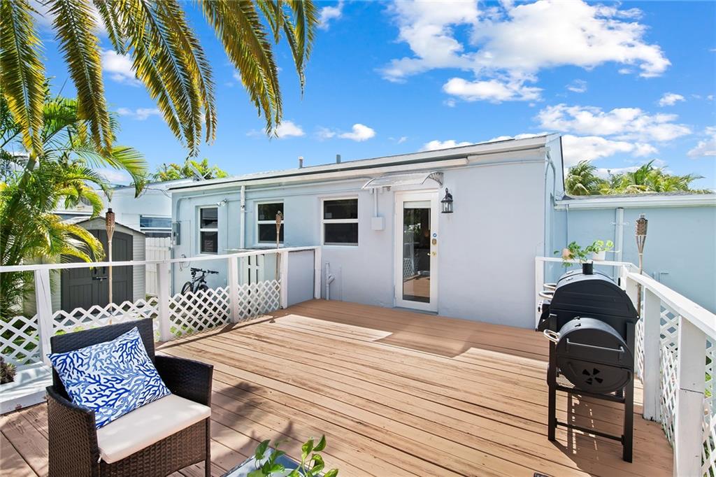 HOLLYWOOD PARK - Residential
