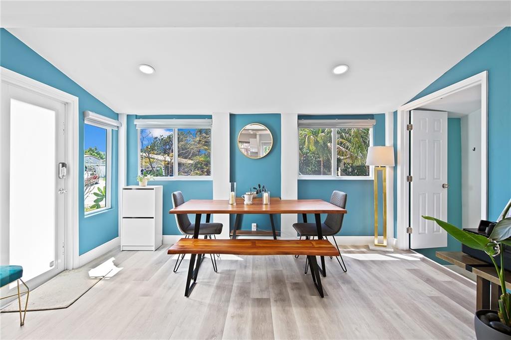 HOLLYWOOD PARK - Residential