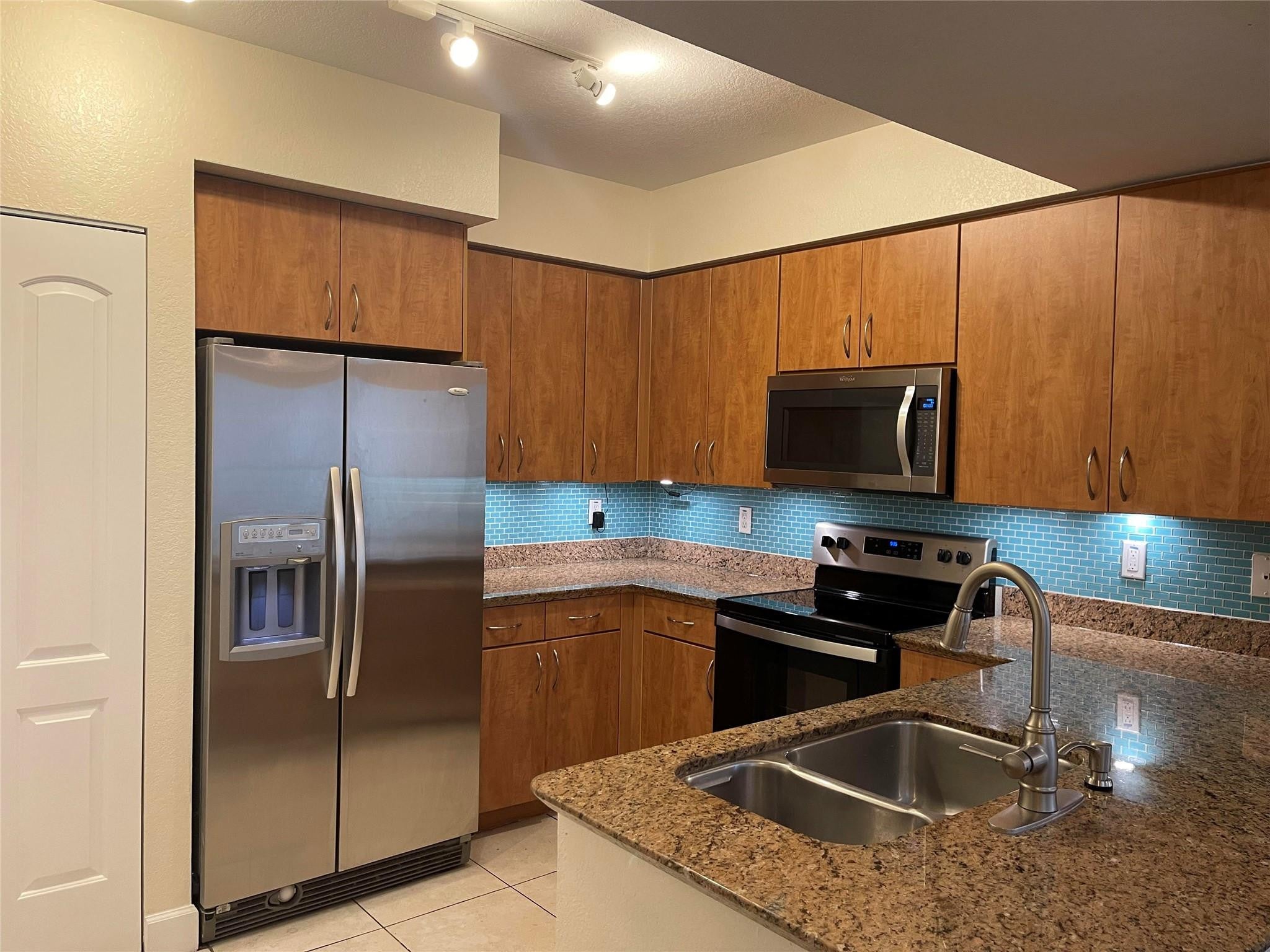 1830 RADIUS Drive 720
