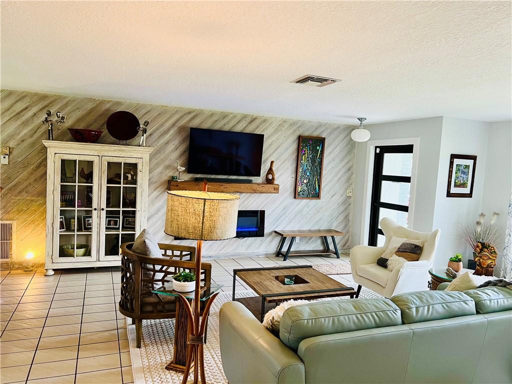 Coco Woods - Residential