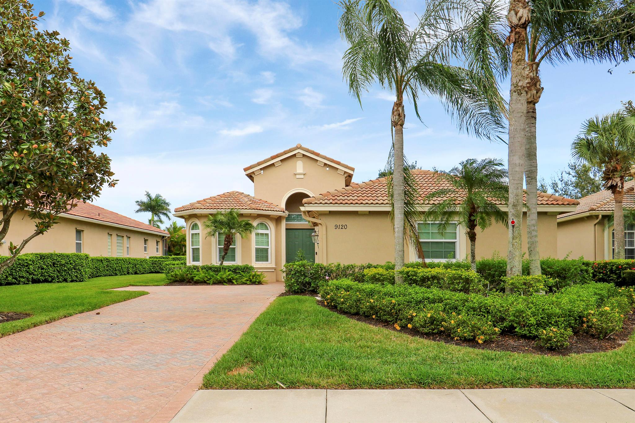 LAKES AT PGA VILLAGE - Residential Lease