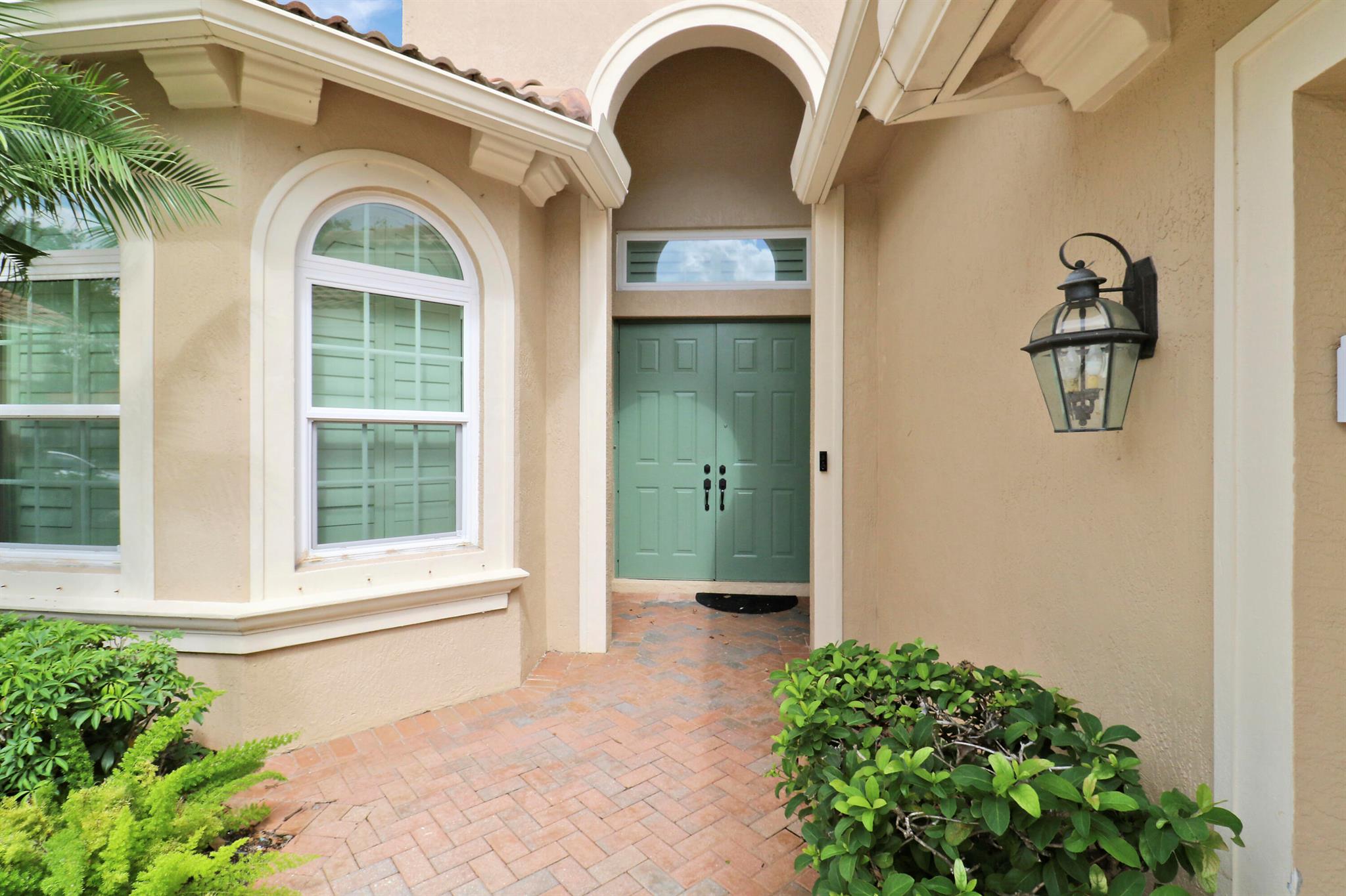 LAKES AT PGA VILLAGE - Residential Lease