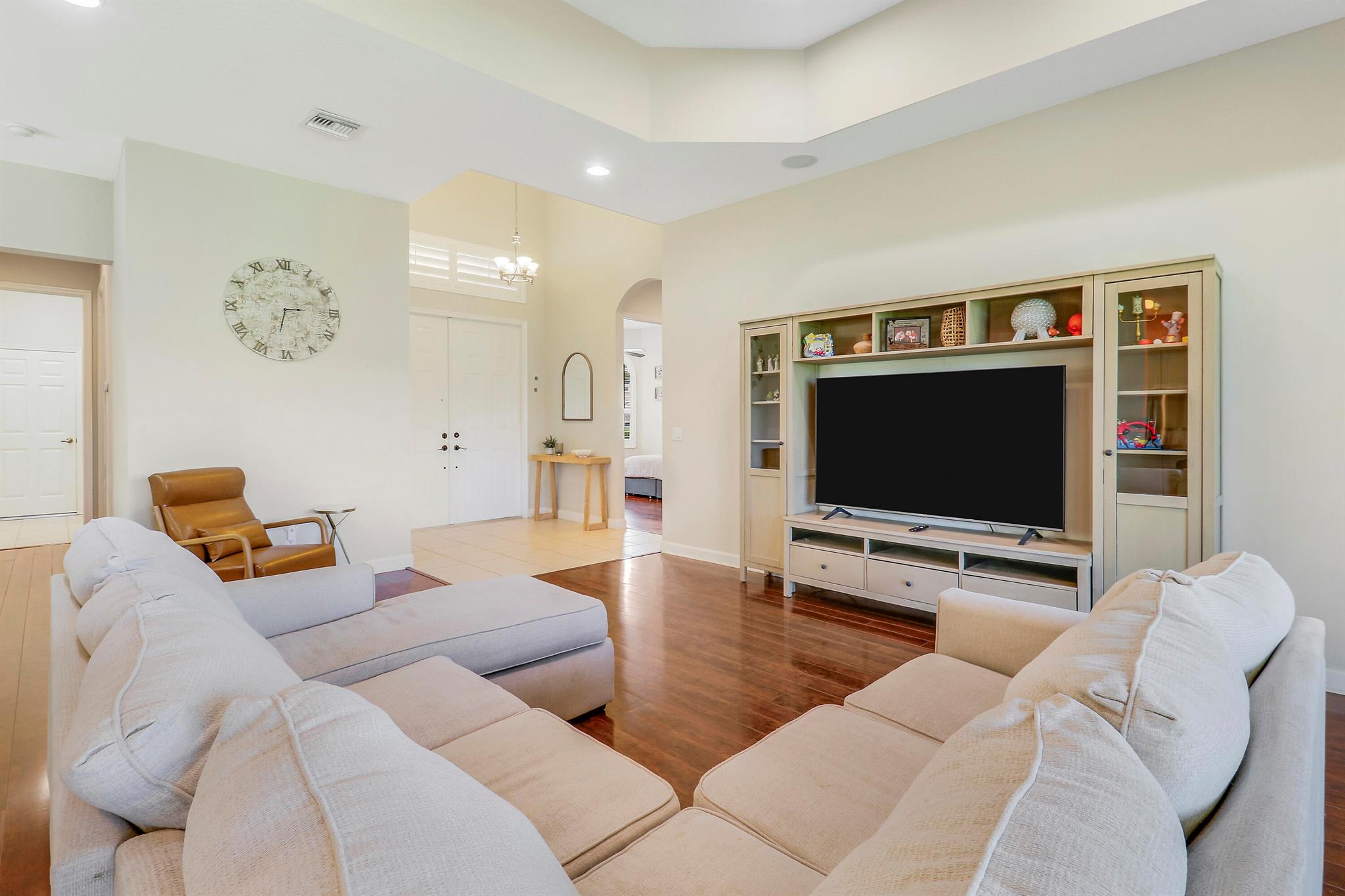 LAKES AT PGA VILLAGE - Residential Lease