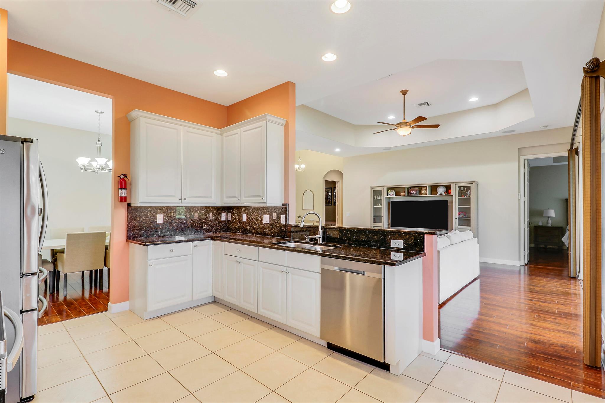 LAKES AT PGA VILLAGE - Residential Lease