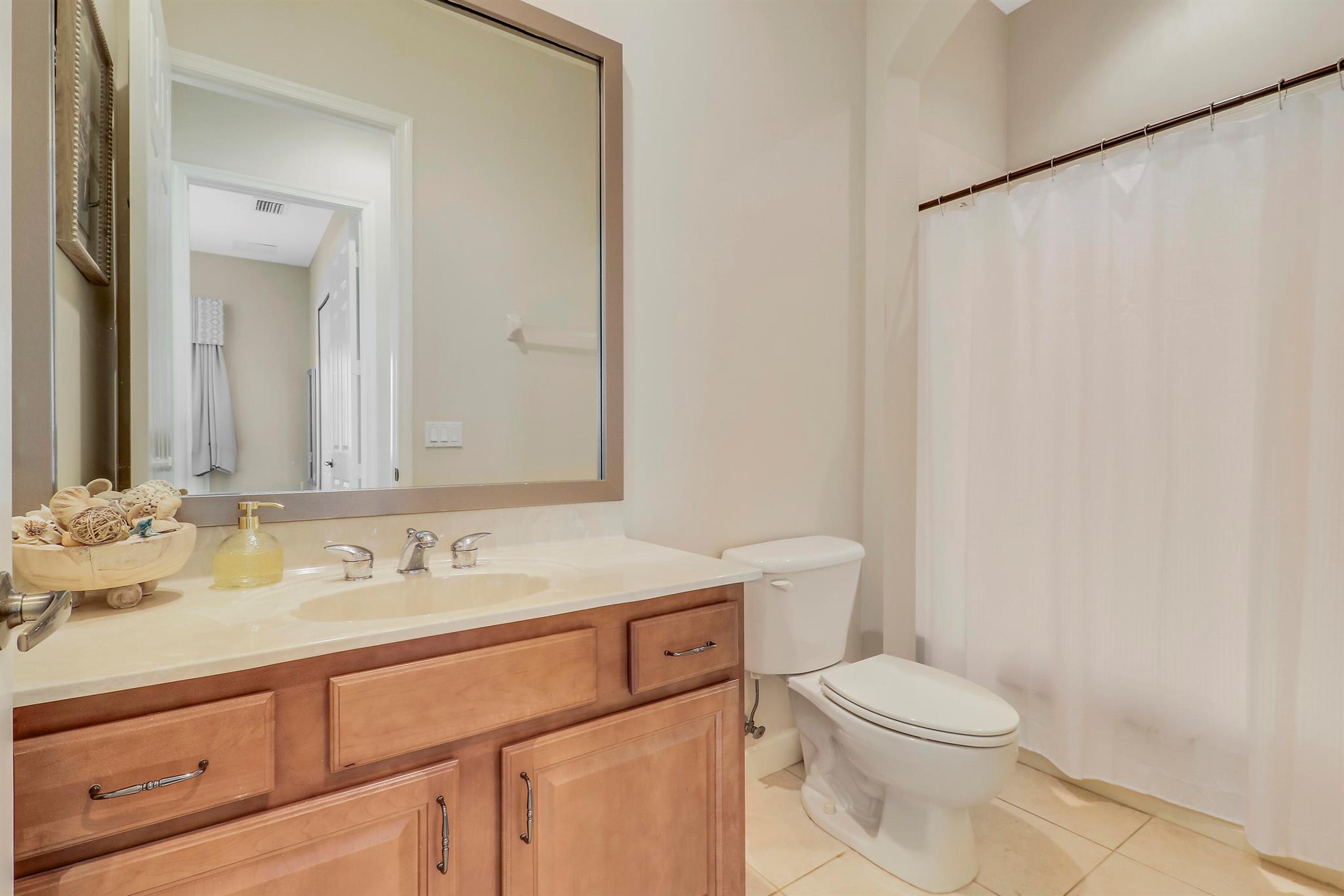 LAKES AT PGA VILLAGE - Residential Lease