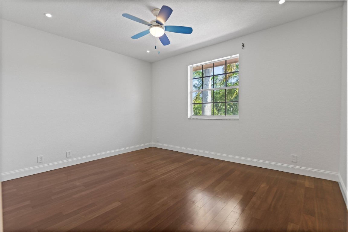 VICTORIA ISLE - Residential