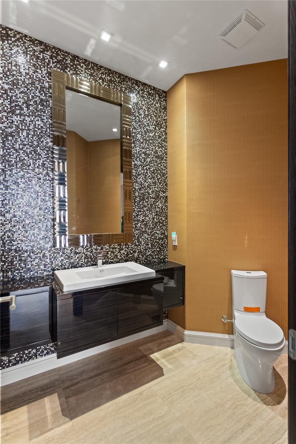 VICTORIA ISLE - Residential