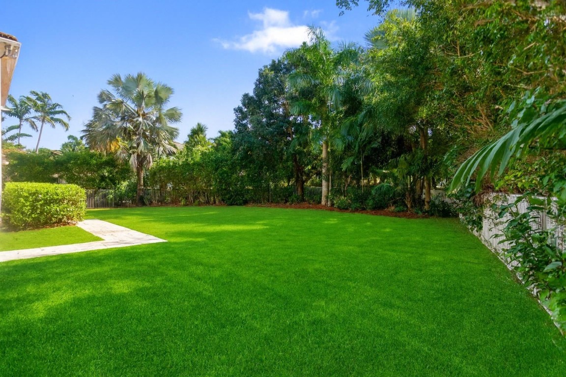 VICTORIA ISLE - Residential