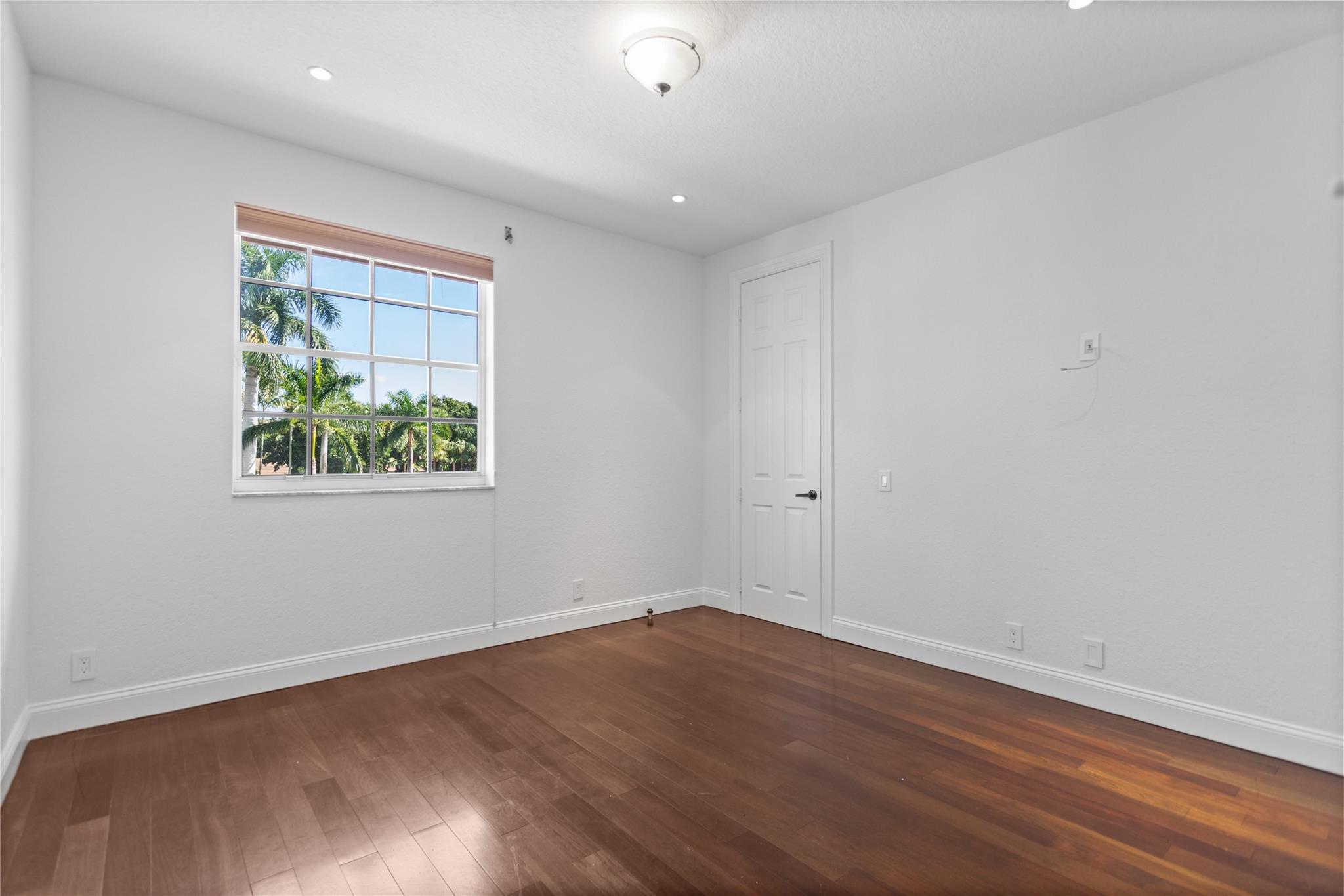 VICTORIA ISLE - Residential