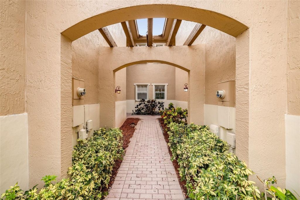 Photo of 5797 NW 119th Terrace, Coral Springs, FL 33076 (MLS # F10456176)