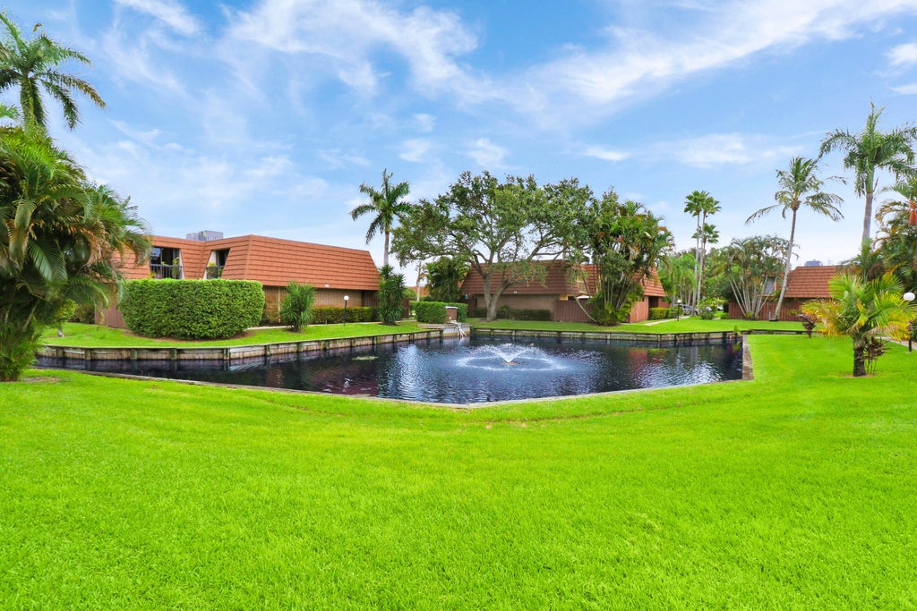 Photo of 825 Center Street #43b, Jupiter, FL 33458 (MLS # R10935735)