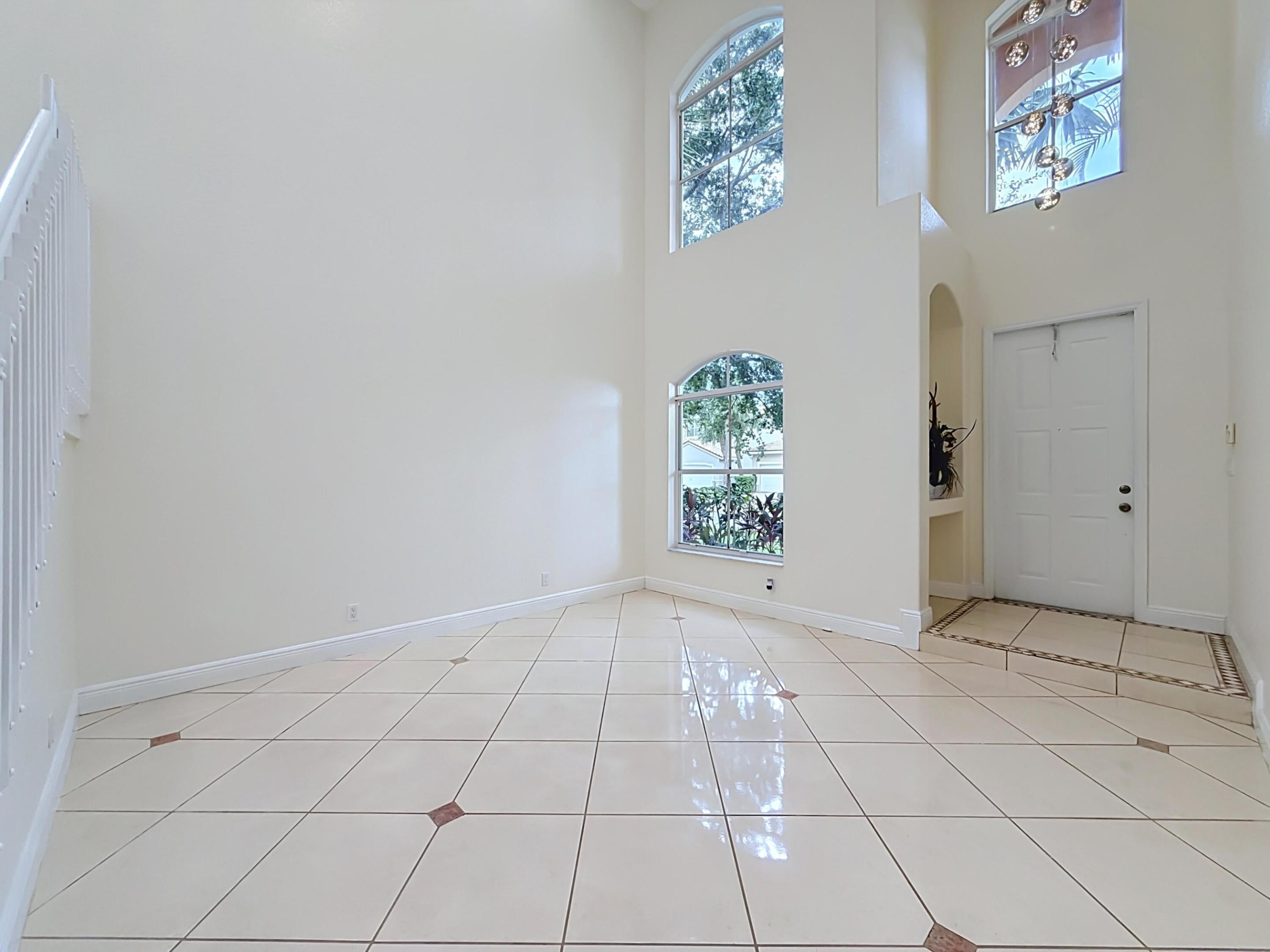 6657 LURAIS Drive