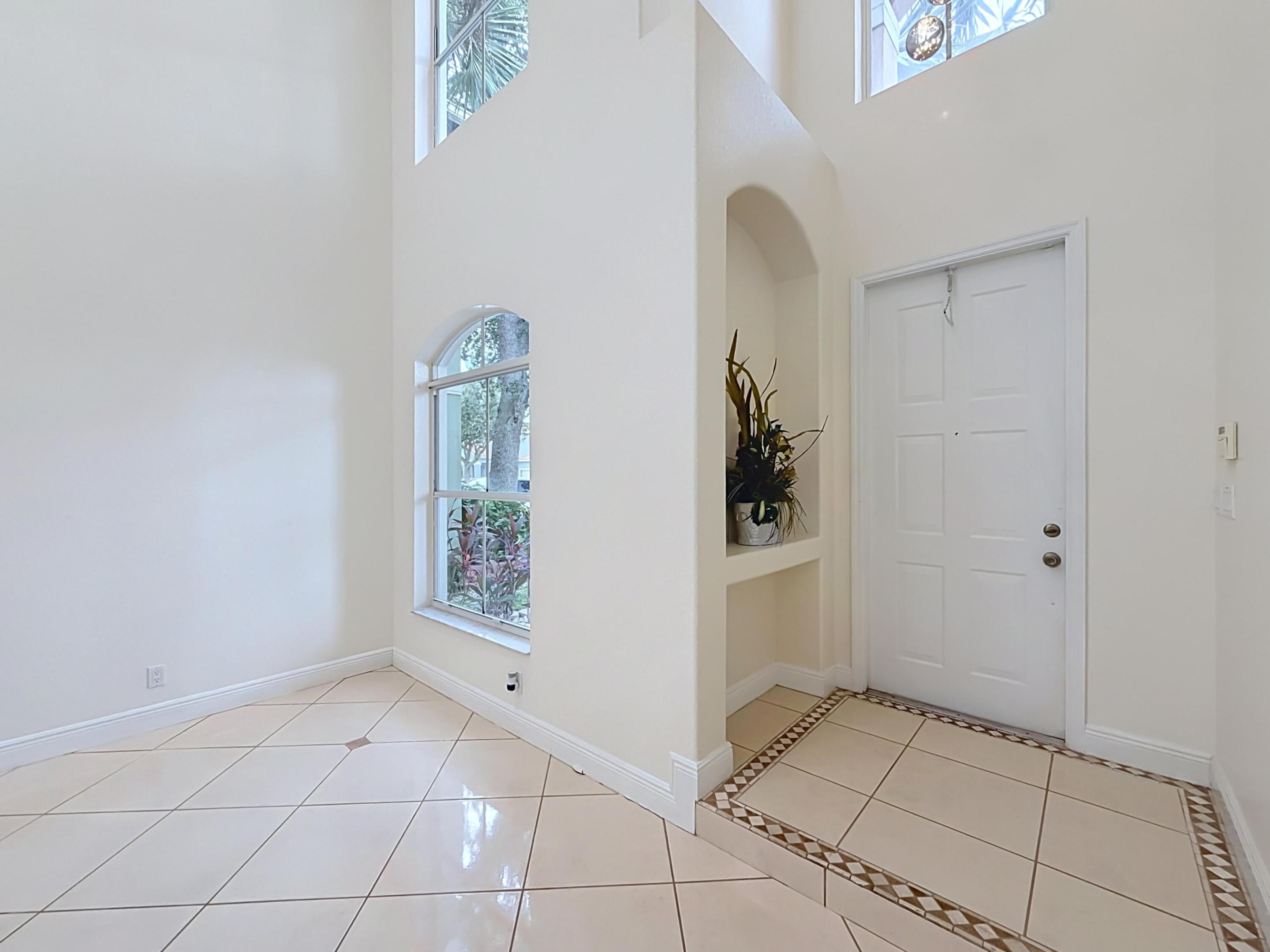 6657 LURAIS Drive