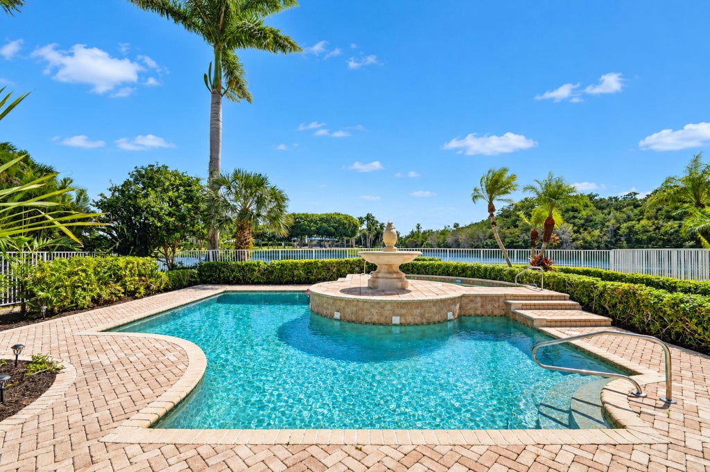 Photo of 2286 MERRIWEATHER Way, Wellington, FL 33414 (MLS # B26091279)