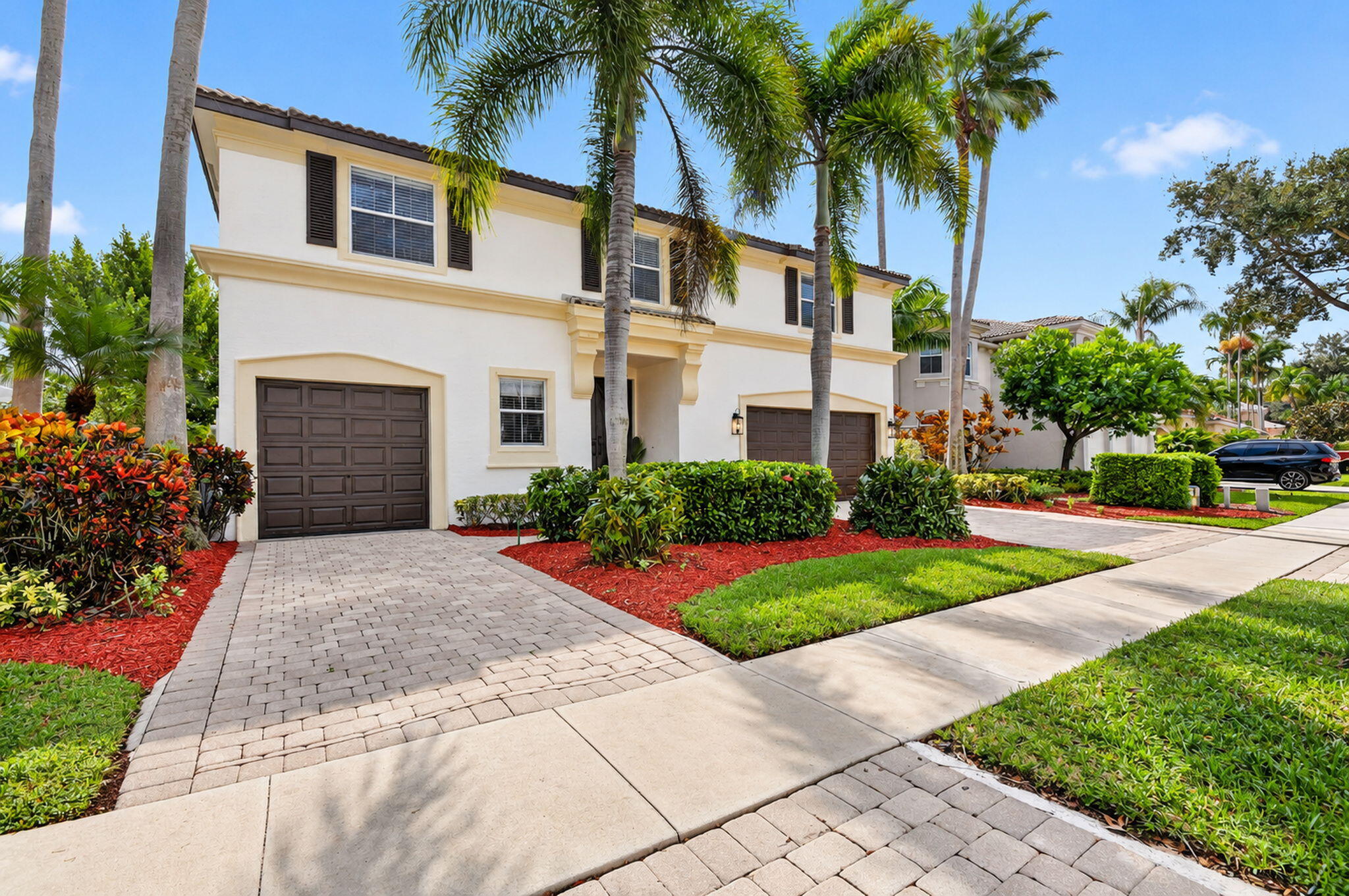Properties 2286 MERRIWEATHER Way