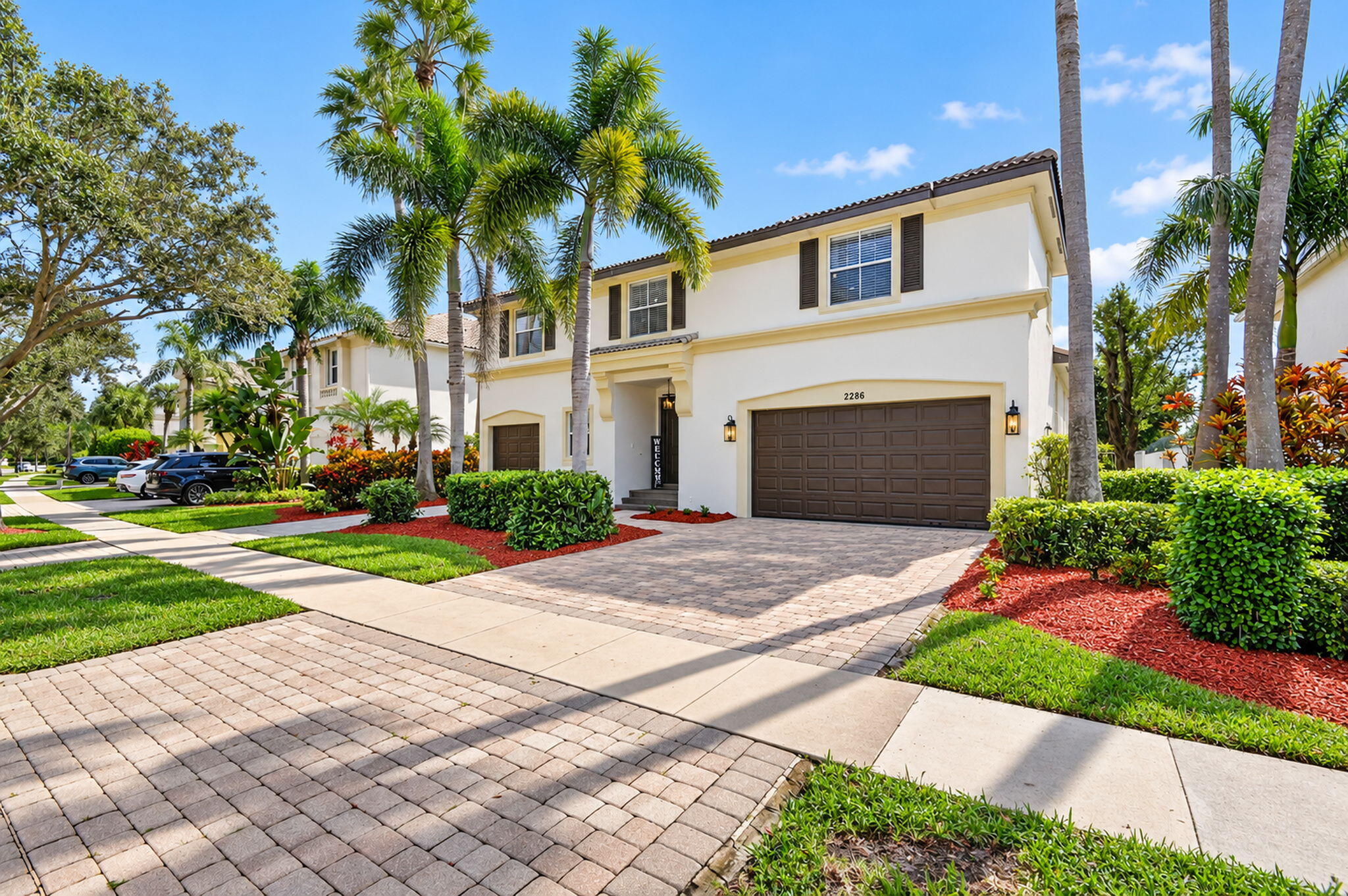 Properties 2286 MERRIWEATHER Way