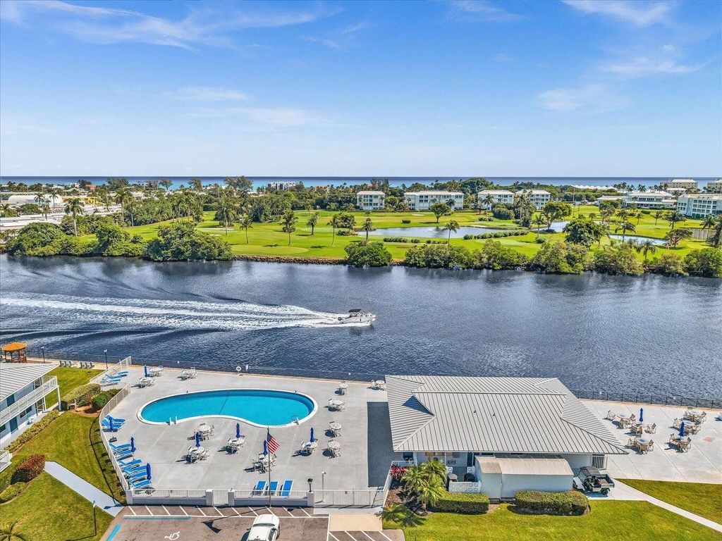 Photo of 2542 S Federal Highway #11, Boynton Beach, FL 33435 (MLS # R11133985)