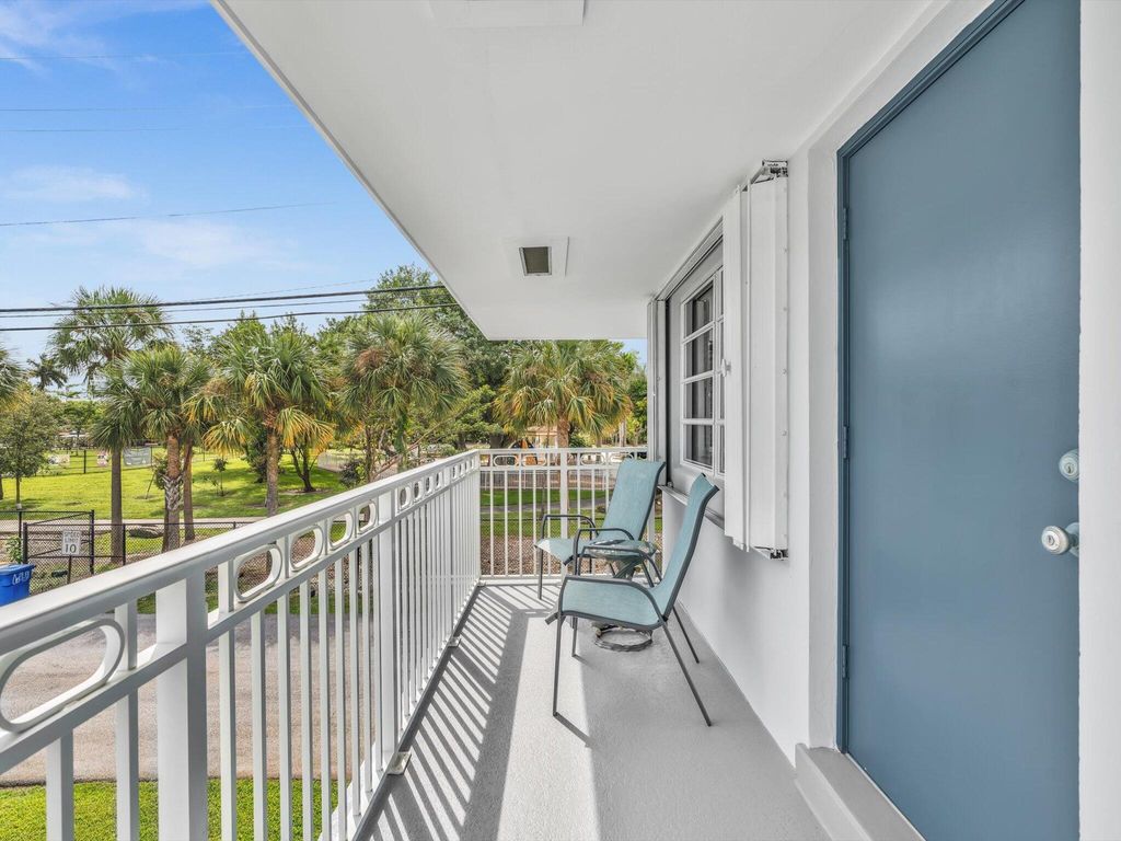 Photo of 2542 S Federal Highway #11, Boynton Beach, FL 33435 (MLS # R11133985)